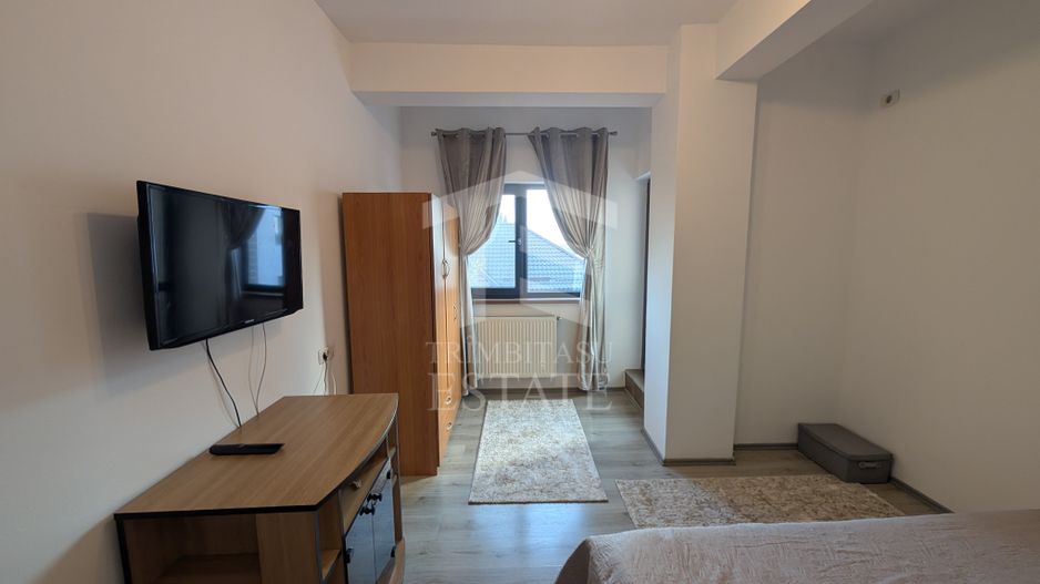 Garsonieră modernă 30 mp, Str. Cooperativei, cu balcon și parcare - Poză 3