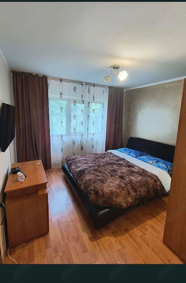 inchiriez apartament 3 camere Micro 16 - Poză 5