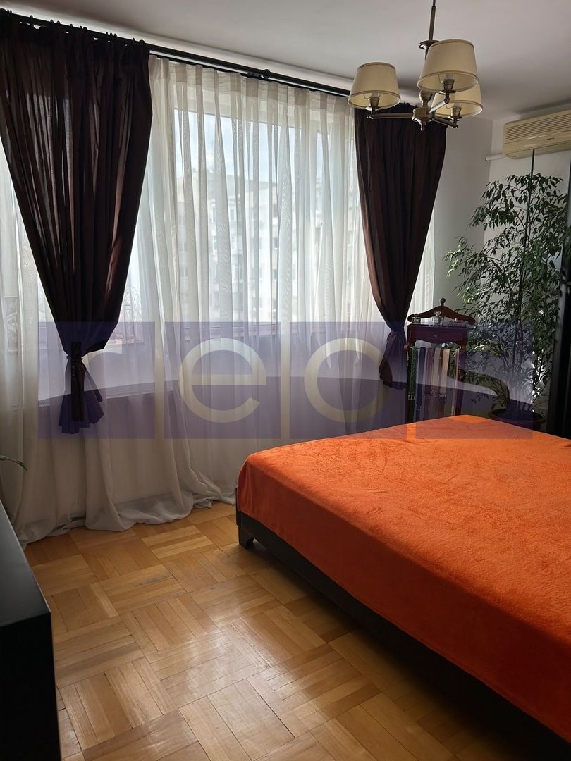 VANZARE 3 CAMERE SEMIDECOMANDAT – Bulevardul  Ferdinand 1 - Poză 4