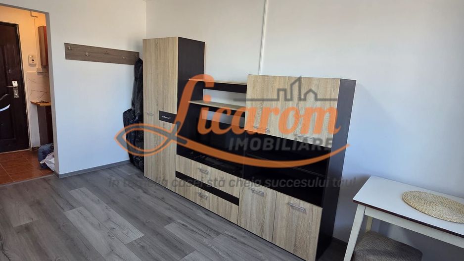 Garsoniera 22 mp,transformata din camera de camin,recent renovata. - Poză 2