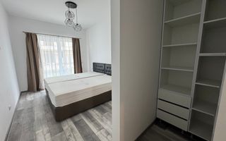 Mobilat si utilat. 2 locuri de parcare. Curte privata in CF - Poză 6