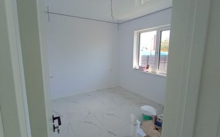 Casă modernă de vânzare în Dancu – design premium, gata de mutare! - Poză 8