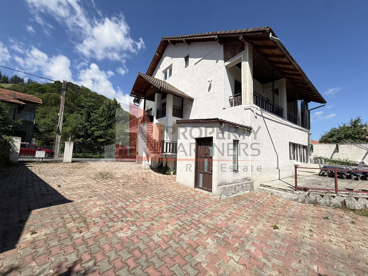 Pensiune lângă Castelul Bran | 9 camere | Pregătită pentru activitate - Poză 18