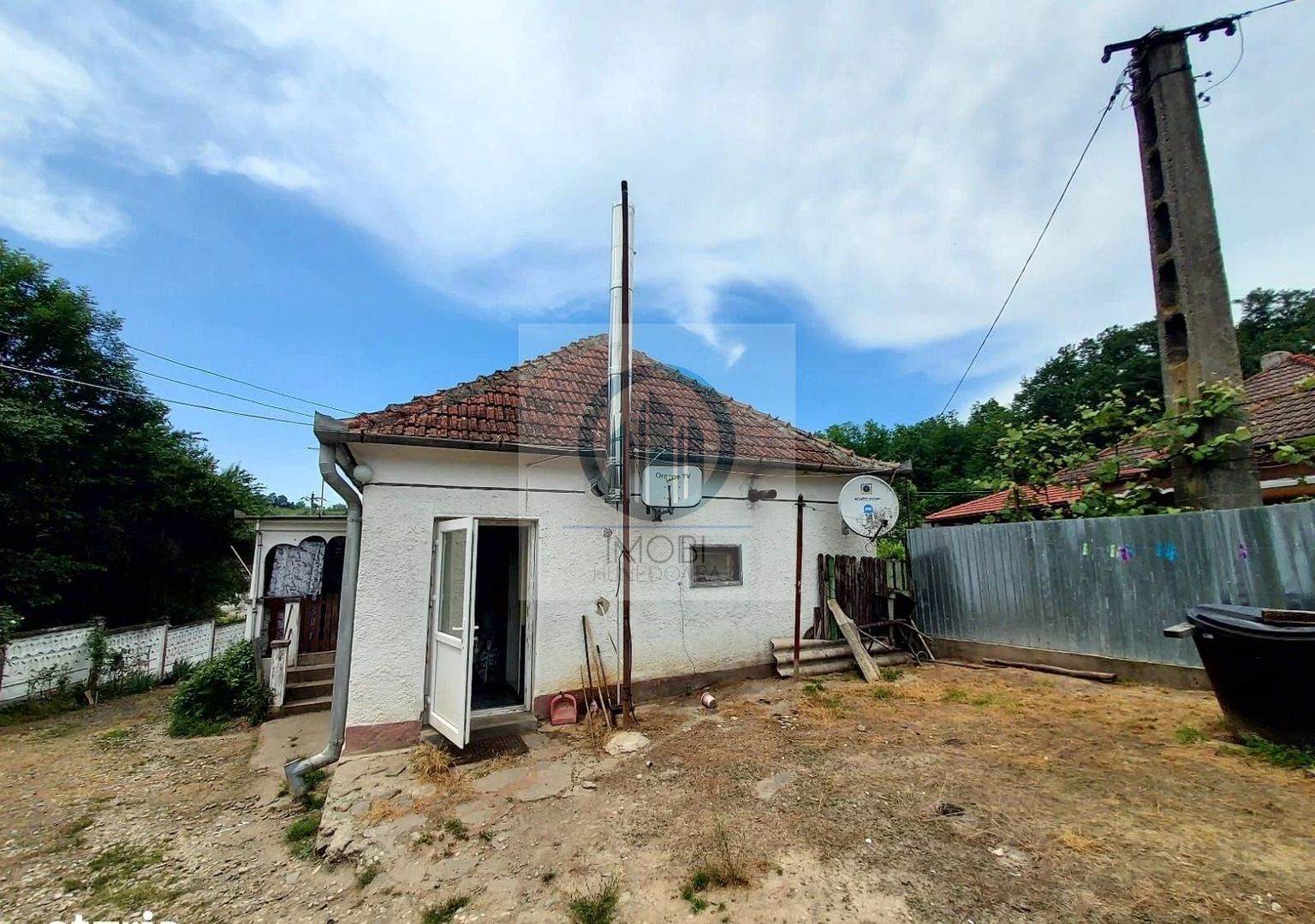Casa renovata cu teren 7000mp la 19 km de Deva – Sat Nojag, Hunedoara - Poză 6