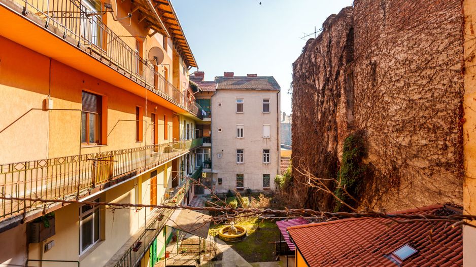 Apartament ultracentral pe Episcopiei - Poză 8