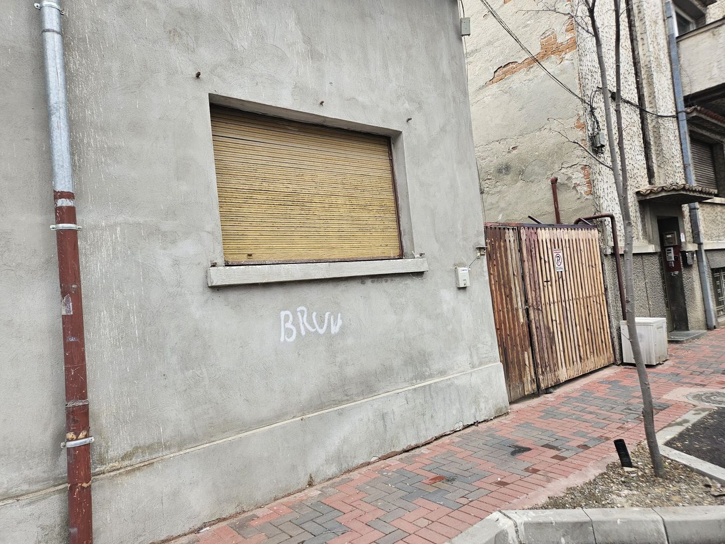 Vanzare Casa 4 camere | Zona Decebal Strada Popa Nan | Universitatea Hyperion - Poză 3