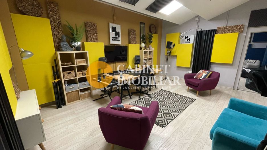 SPATIU COMERCIAL - 3 CAMERE - COMPLEX NEWTON - DE INCHIRIAT - Poză 1