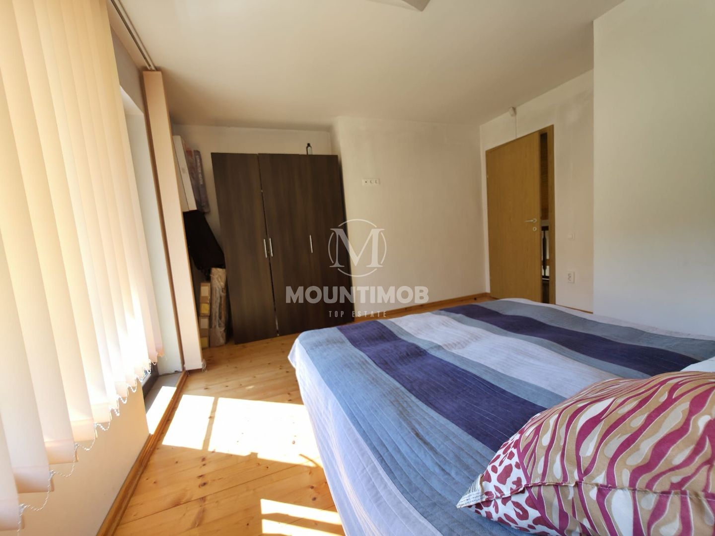 Casa de vacanta in inima padurii, 150 mp/utili, teren 1960 mp, Vulcan - Poză 8