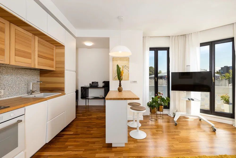 Remarcabil apartament 2 camere intr-o cladire simbol a Bucurestiului - Poză 2