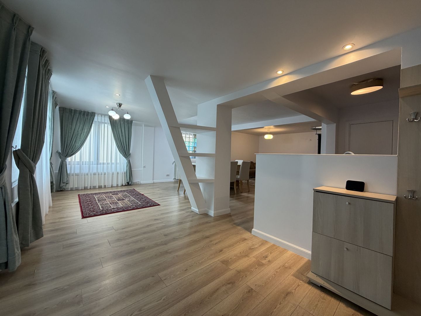 APARTAMENT 5 CAMERE | HERESTRAU - AVIATIEI | COMPLET MOBILAT SI UTILAT - Poză 2