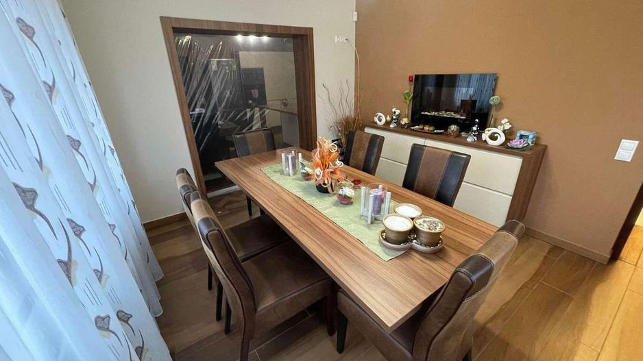 Vand casa semicentrala zona stadionului Olimpia - Poză 9