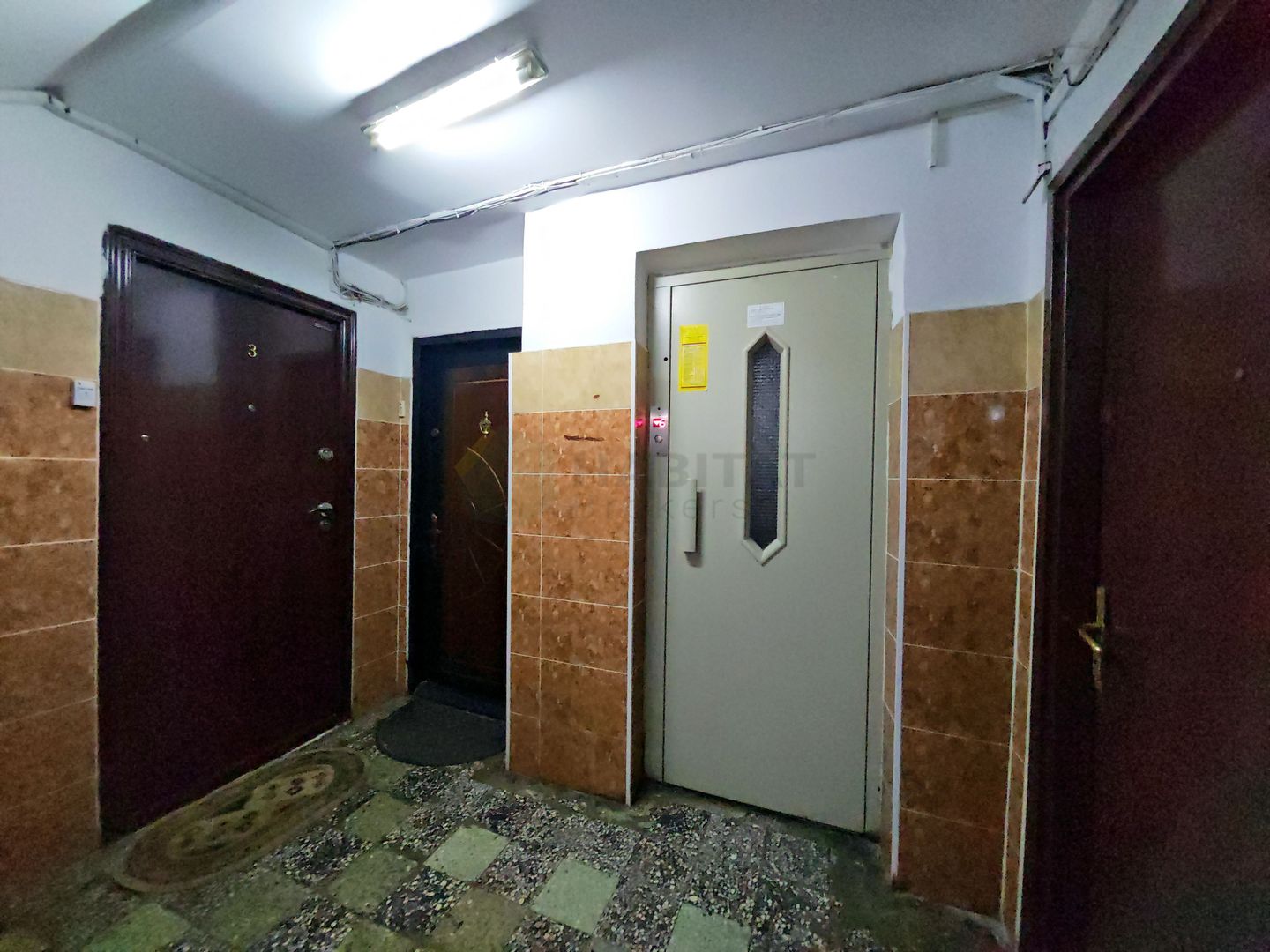 Urgent, 2 camere la preț de garsonieră, bloc reabilitat. - Poză 12