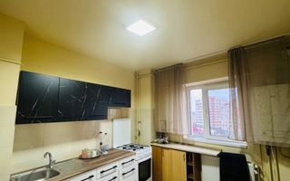 Apartament spațios de Închiriat 2 Camere, Et 6/8,  Intim Spitalul Arad - Poză 4