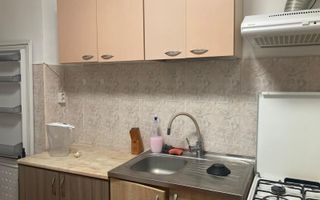 Centru Civic/ Apartament 3 camere/ Decomandat/Fara Risc Seismic - Poză 7