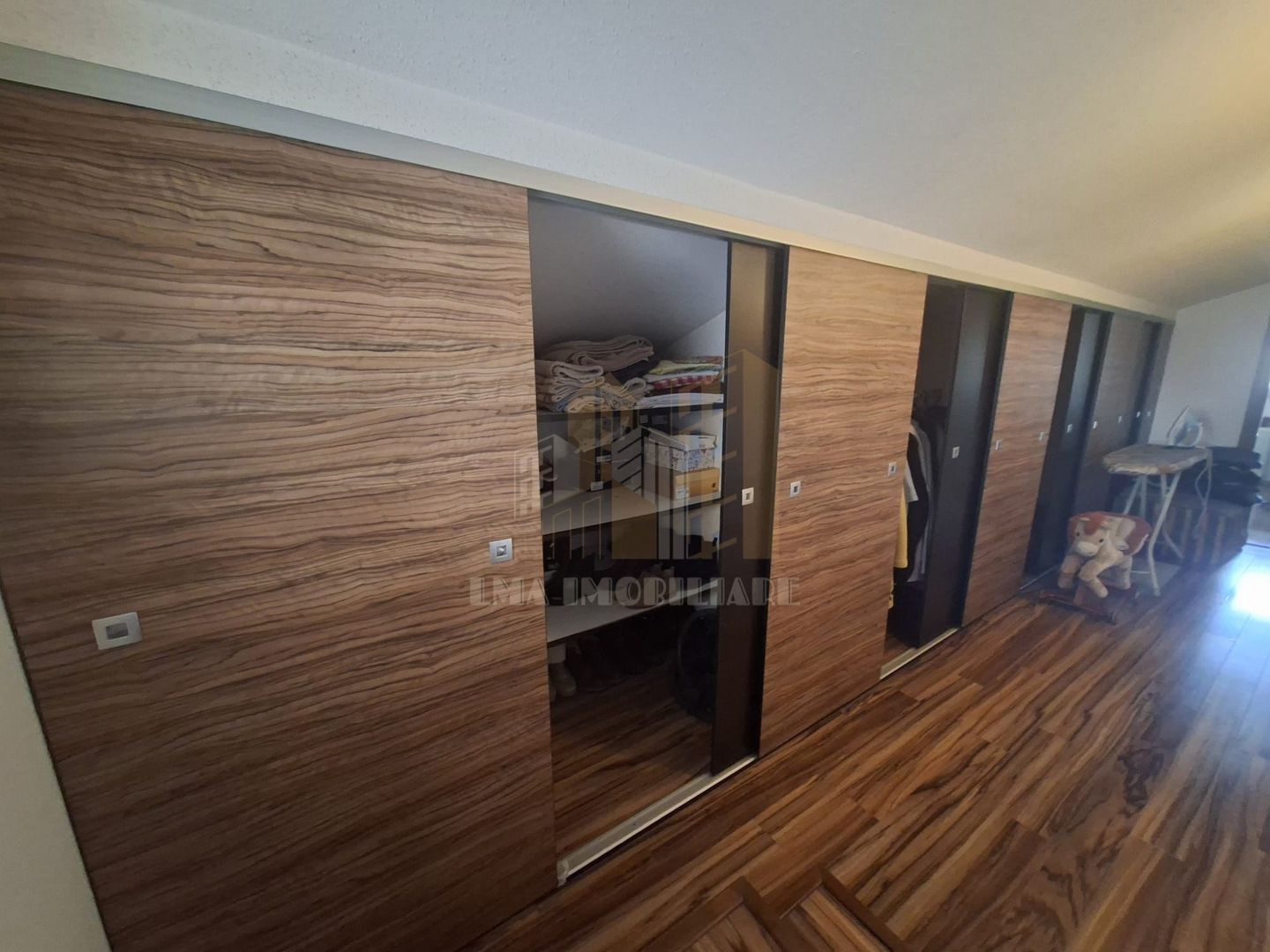 Casa individuala 2 unitati - Poză 36
