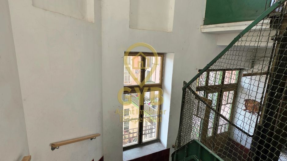 De vânzare apartament în clădire istorică * Ultracentral * Piața Gojdu - Poză 18
