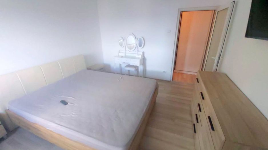Apartament cu doua camere, decomandat - Bd. Unirii, scoala nr. 10 - Poză 9