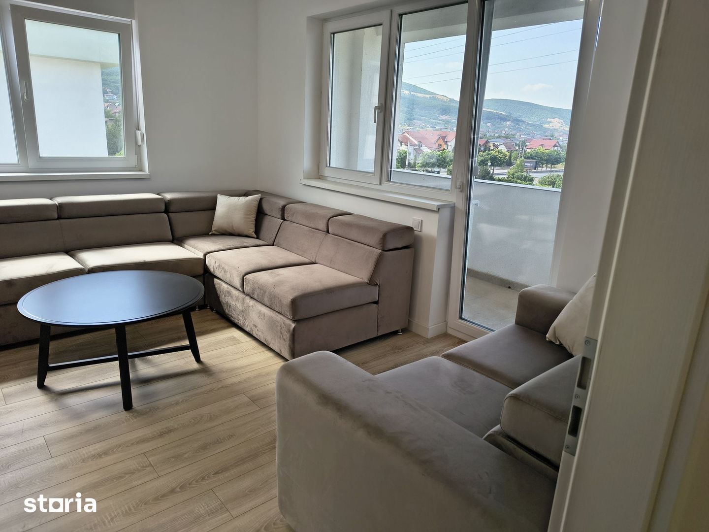 Apartament 3 camere, bloc nou, mobilat și utilat, parcare subterană - Poză 4