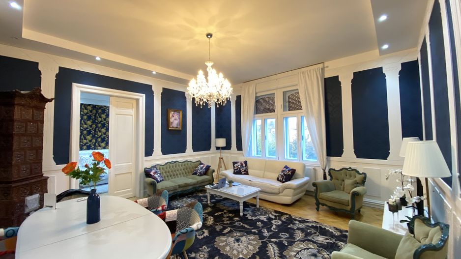 Cladire Istorica, 4 camere, 134 mp, Renovat, Zona Sinaia, Comision 0% - Poză 1