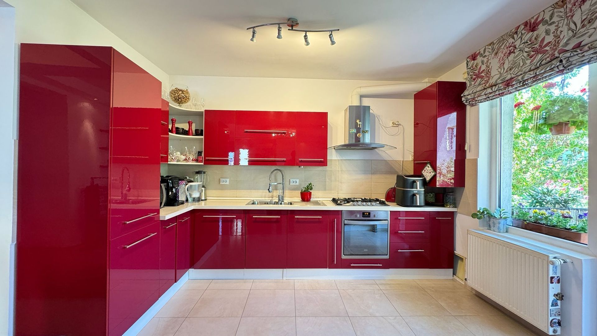 APARTAMENT 3 CAMERE - 90 MP - CEZAR PETRESCU - MOBILAT COMPLET - Poză 3