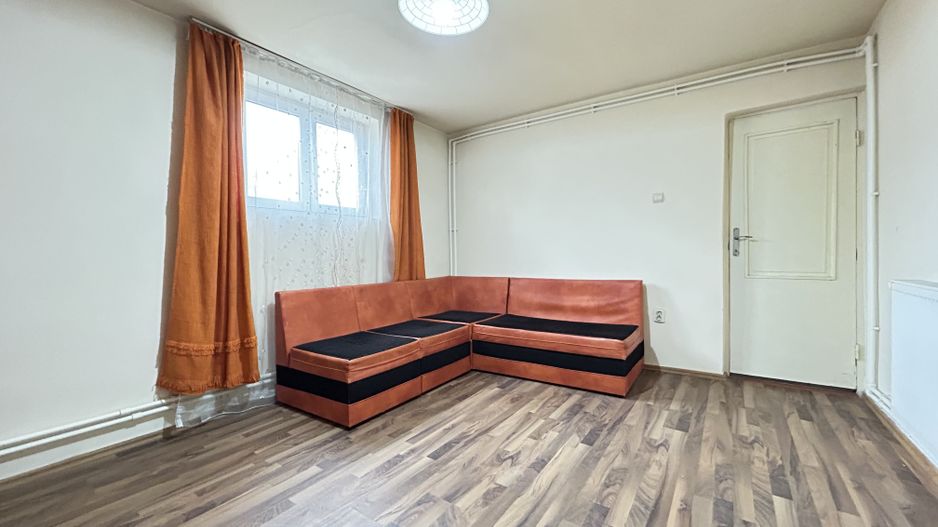 Casa P+1 ideala pentru 2 familii sau pentru inchiriere – zona centrala - Poză 1