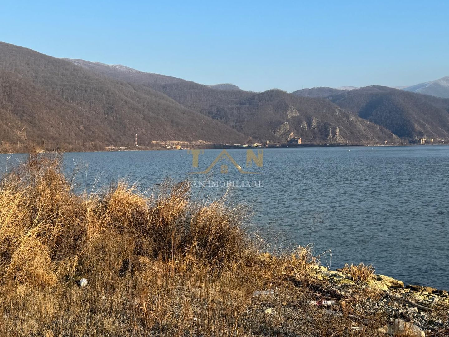 De Vânzare Teren Berzeasca langa Dunăre - Poză 1