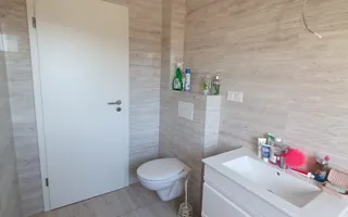 Apartament intabulat, 2 camere decomandate, bloc tip vilă, Sânpetru - Poză 11