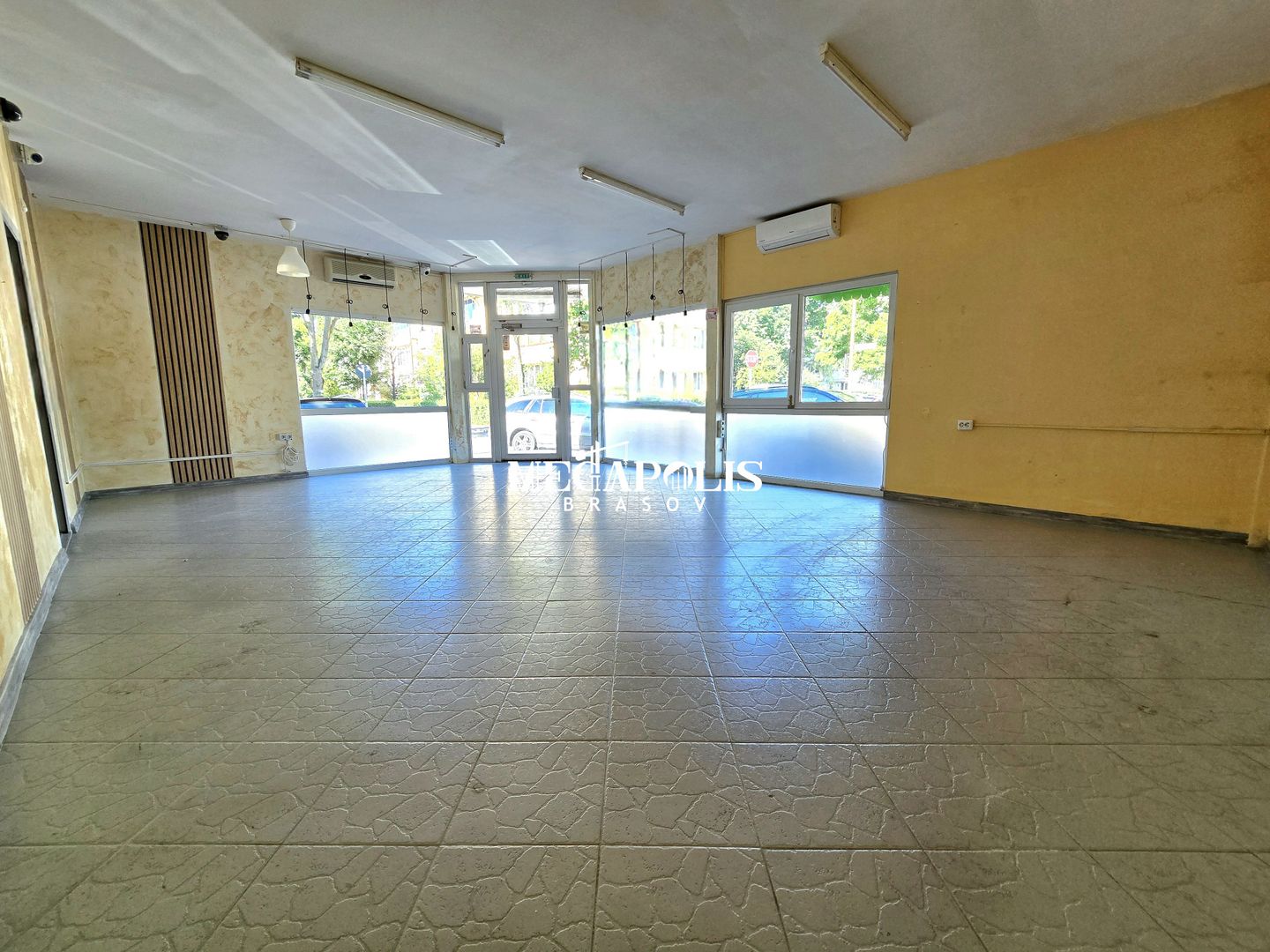 Spatiu comercial | Astra | Jocuri de noroc | Frizerie | Cafenea - Poză 1