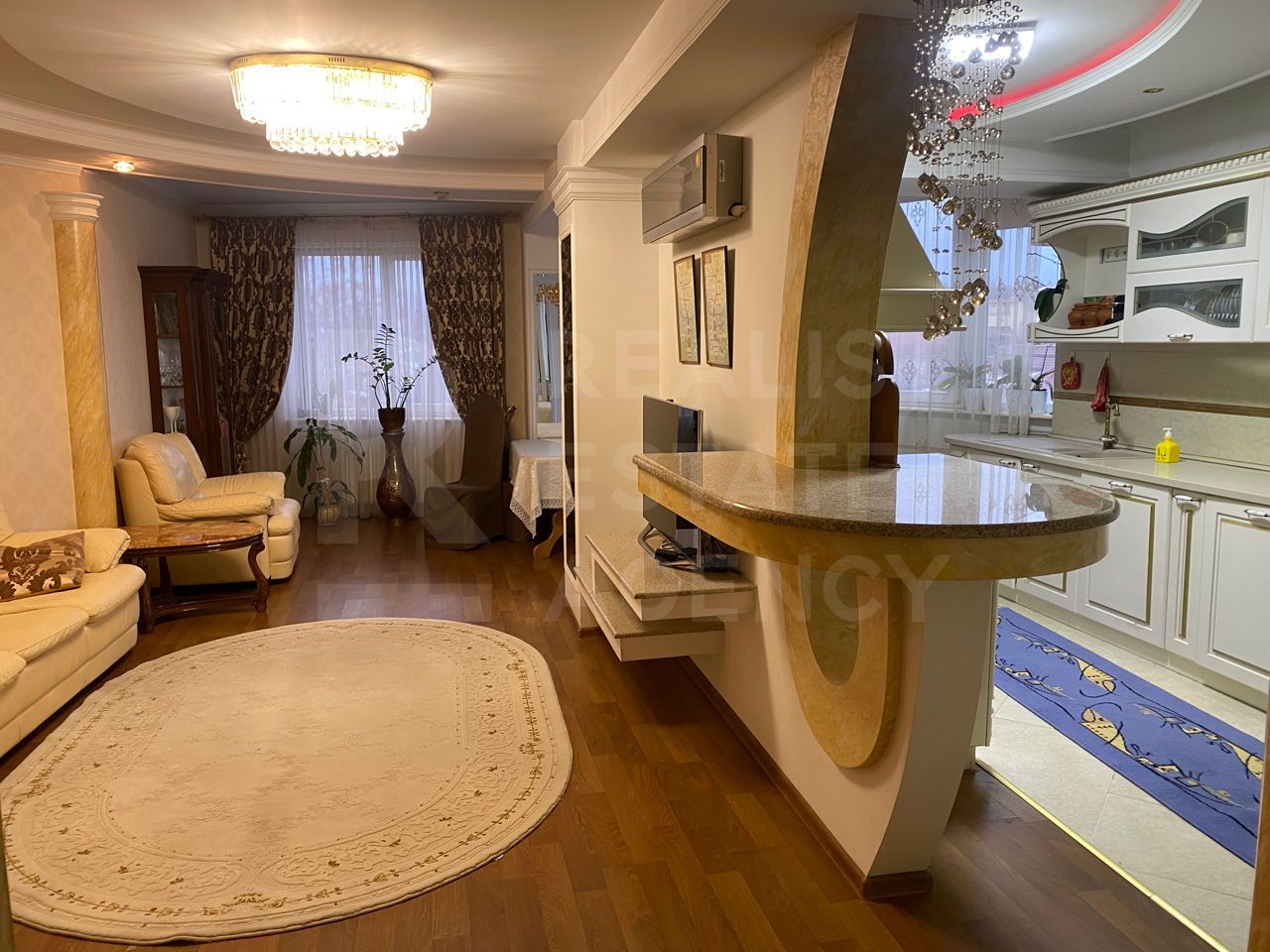 Chirie apartament, 3 camere, strada Lev Tolstoi, Centru - Poză 5