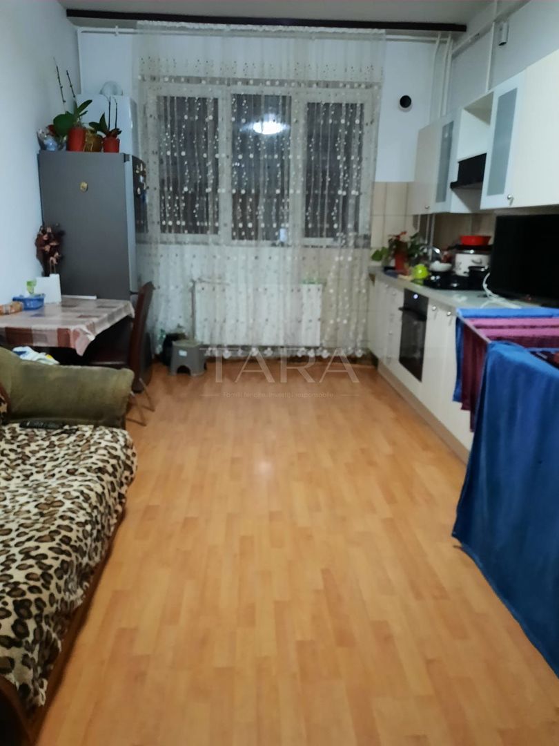 Apartament cu 2 camere de vânzare, Dambul Rotund - Poză 3