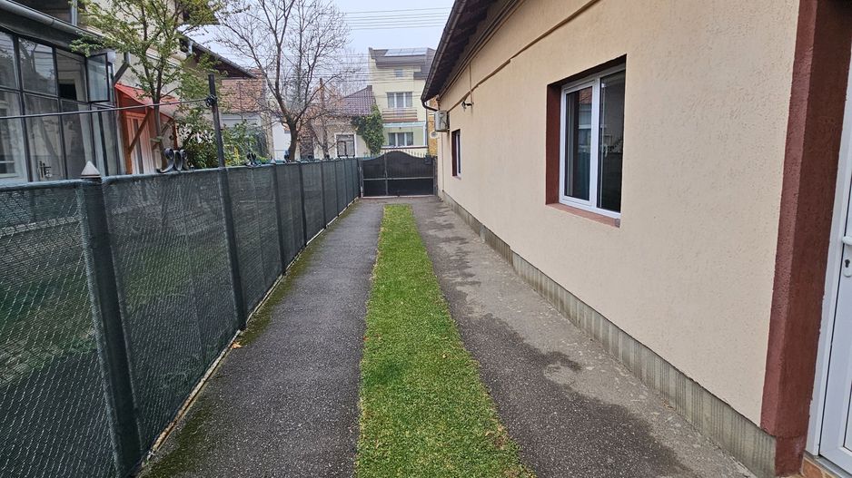 Spatiu de inchiriat 120 mp utili Campina central! - Poză 27