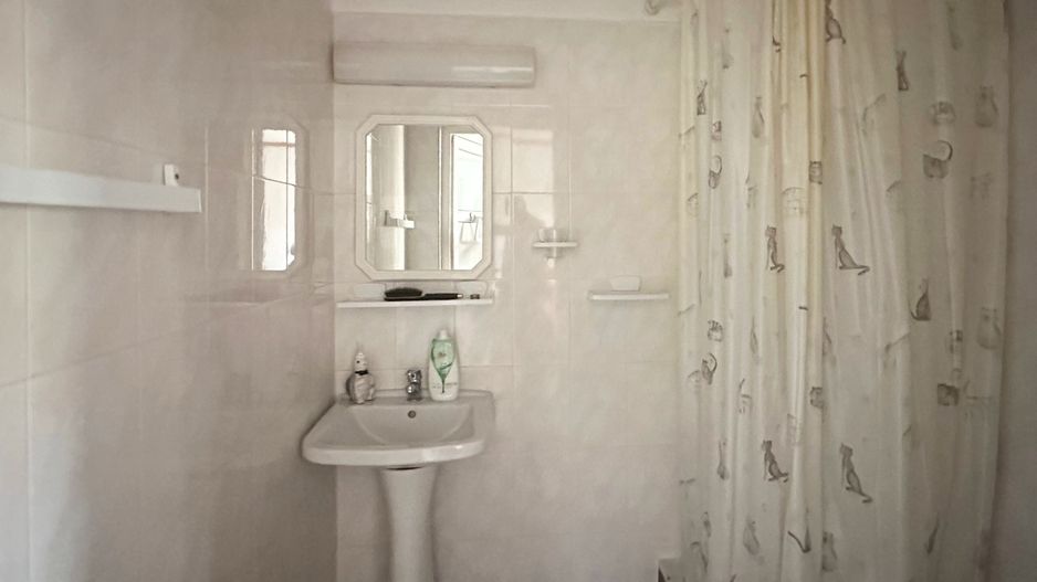 Vânzare casă Individuală 12 Camere la 5 minute de Castelul Bran - Poză 8