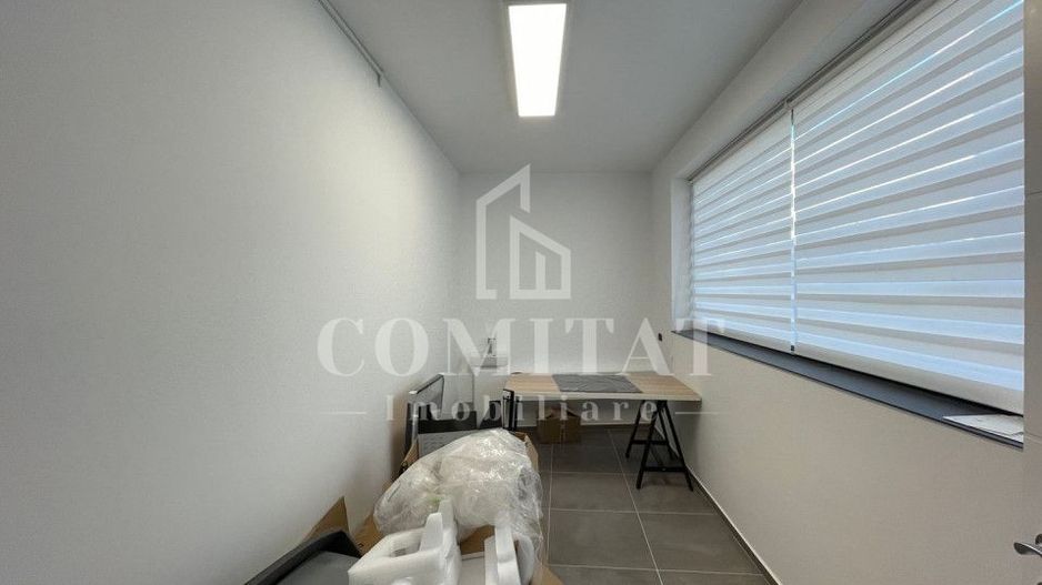 Clădire cu parcări ultracentral Cluj ideală clinică sau sediu - Poză 12