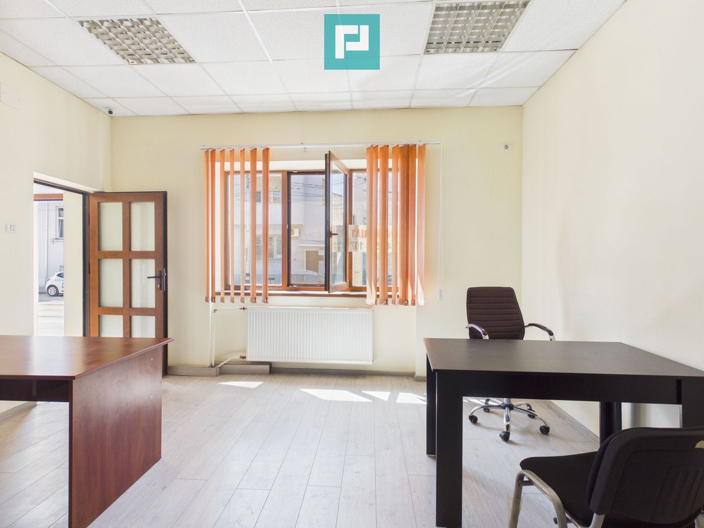 Spațiu central birou/locuință – Str. Primăriei - Poză 3