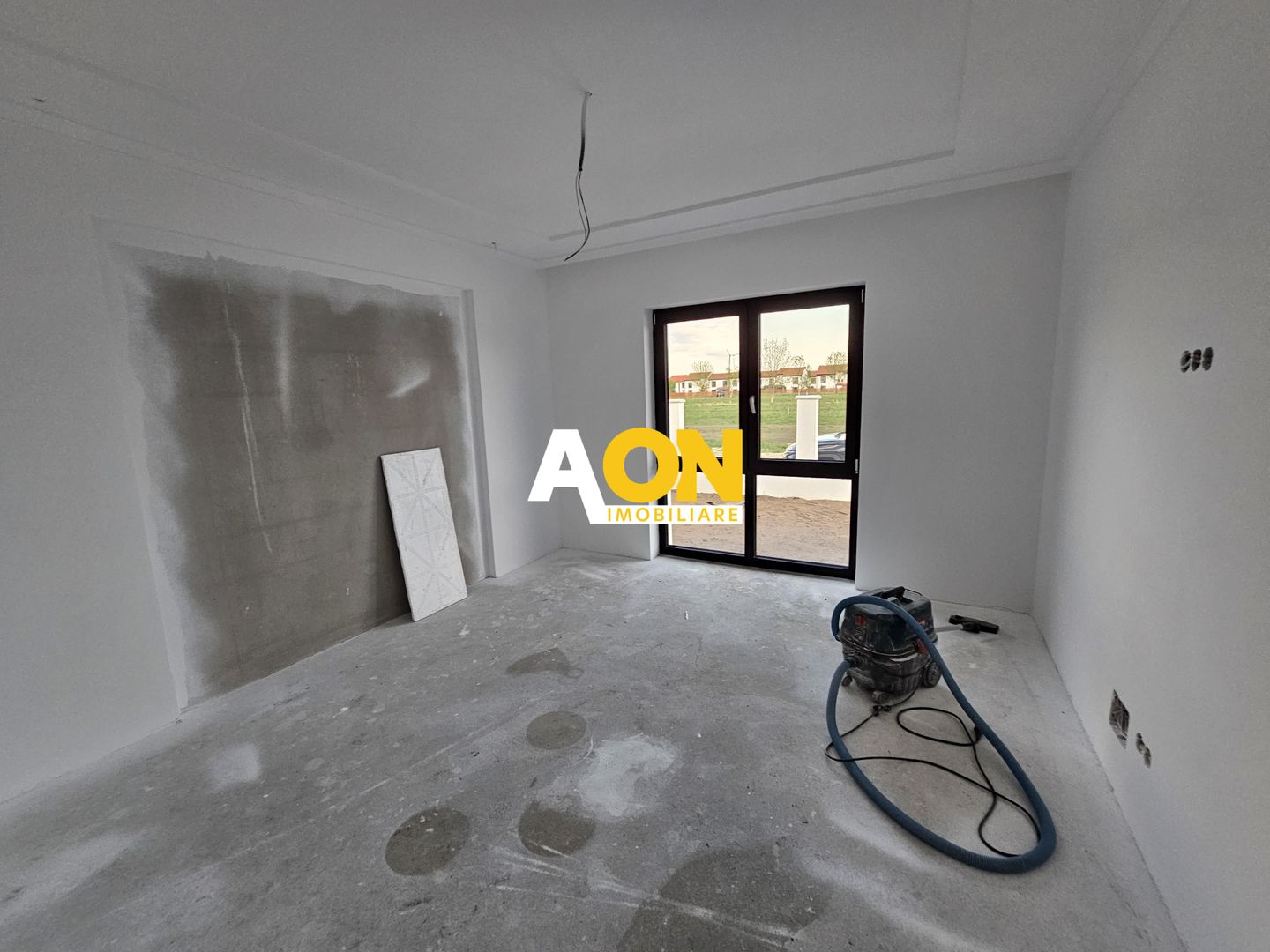 Casa 4 camere, 2 bai, 866 mp teren, predare la cheie, Micesti - Poză 13