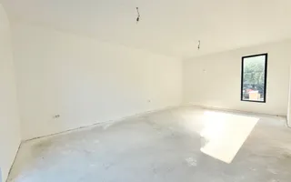 Duplex-uri cu 4 camere, 3 bai si perete coumn dublu in Chisoda, la asfalt. - Poză 19