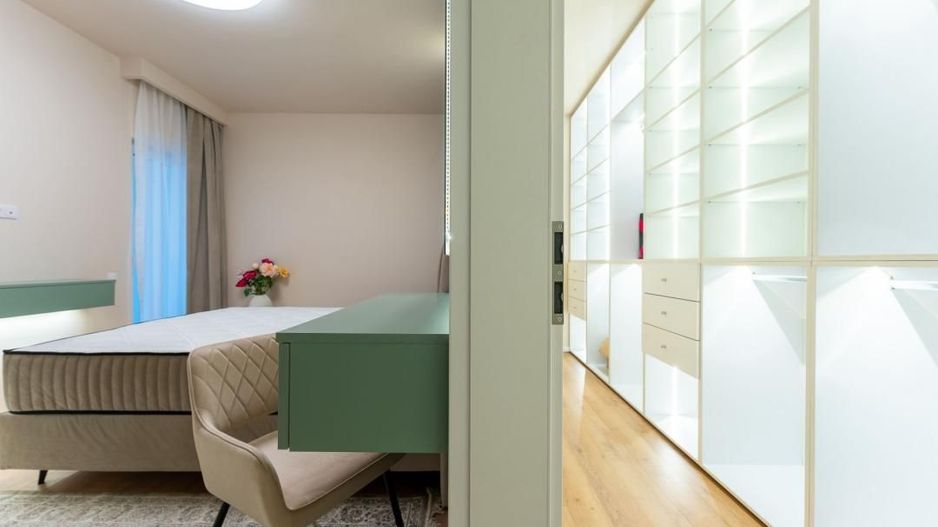 Apartament 2 camere, etaj intermediar, balcon, garaj, Eroilor - Poză 14