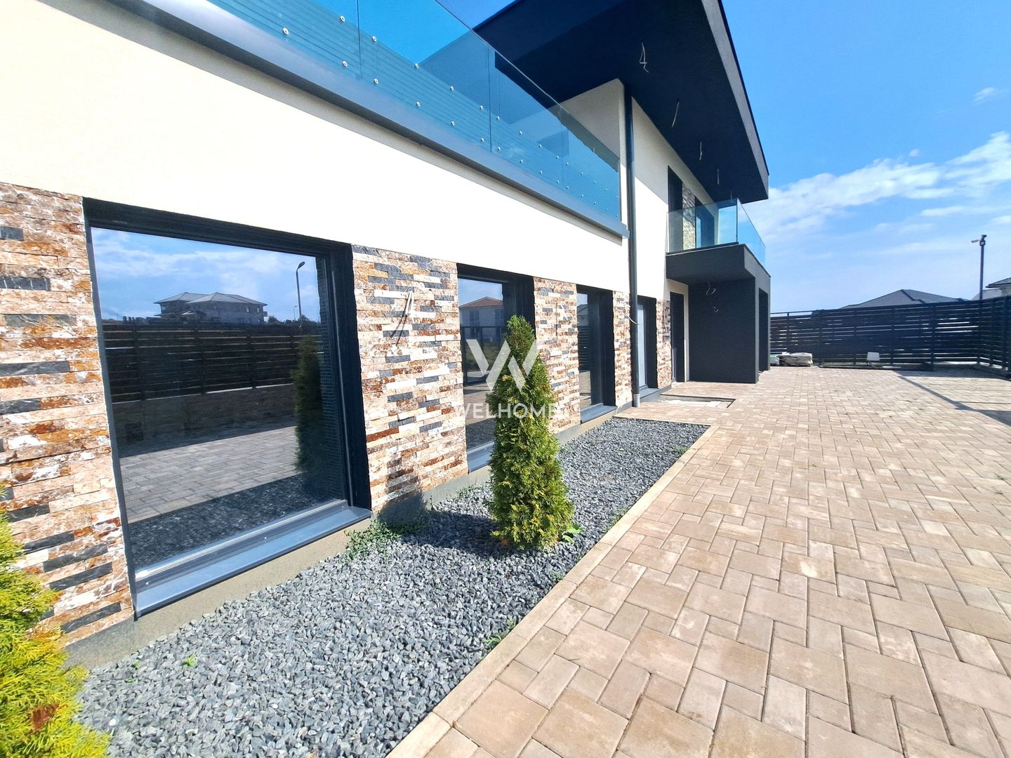 Casa cu piscina interioara si proveliste catre CETATE - Poză 11