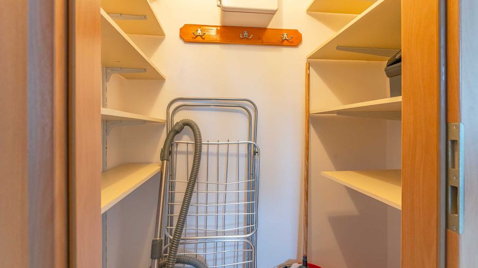 Apartament mobilat si utilat cu loc de parcare - Poză 13