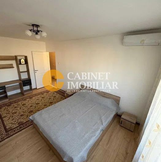 1 camera - Nicolina - mobilat&utilat - an constr. 1981 - Poză 3