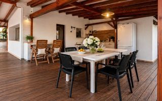 SNAGOV VILA | 36m DESCHIDERE LA LAC | PONTON 250mp | JACUZZI | SPA | BOWLING - Poză 31