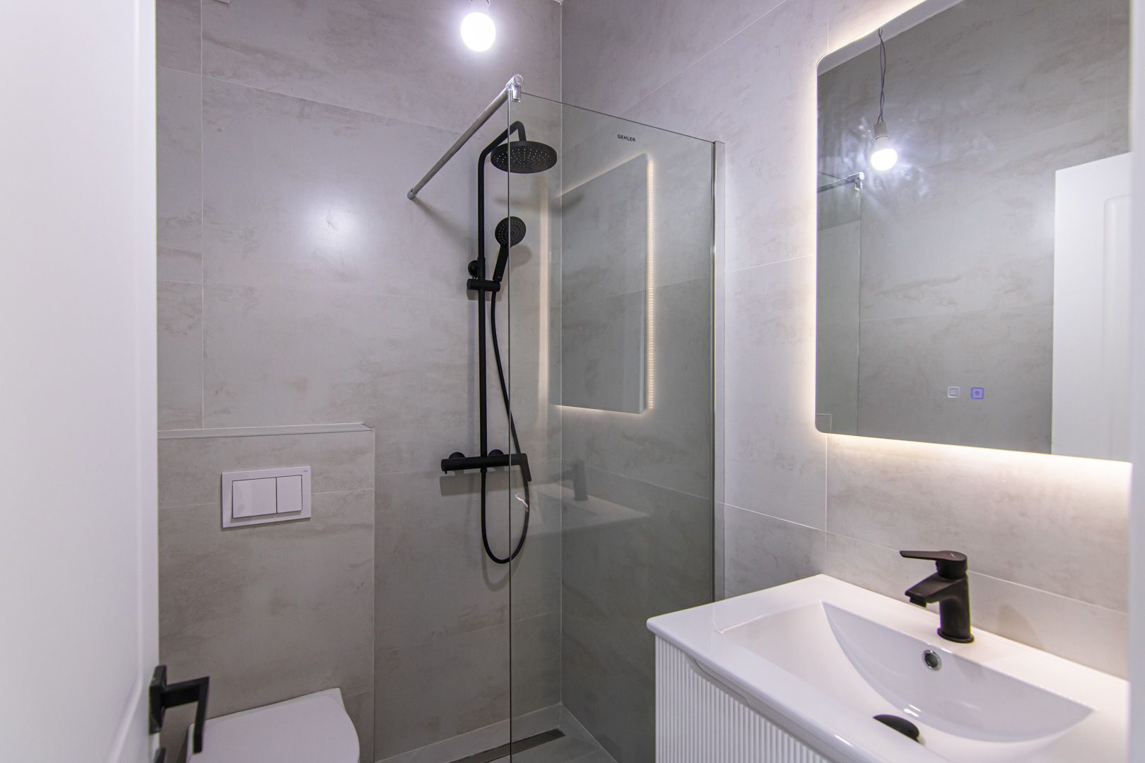 COMISION 0 % | CASA PREMIUM | 5 CAMERE | FINISATA LA CHEIE | OTOPENI - FERME | - Poză 50