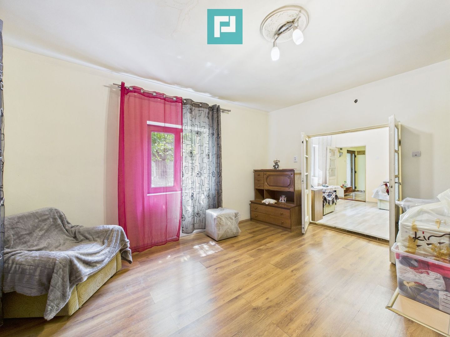 Casă de cărămidă in Grădiște - Poză 11