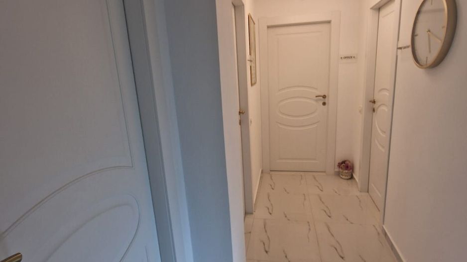 Inchiriem vila cu etaj zona Floreasca Central - Spital Floreasca - Poză 18