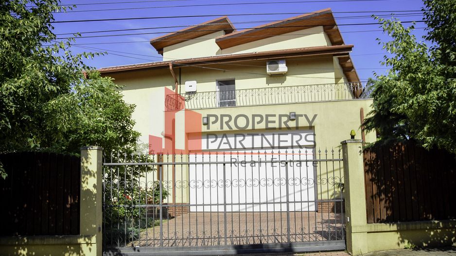 Vila spatioasa cu teren mare Jollie Ville - Poză 1