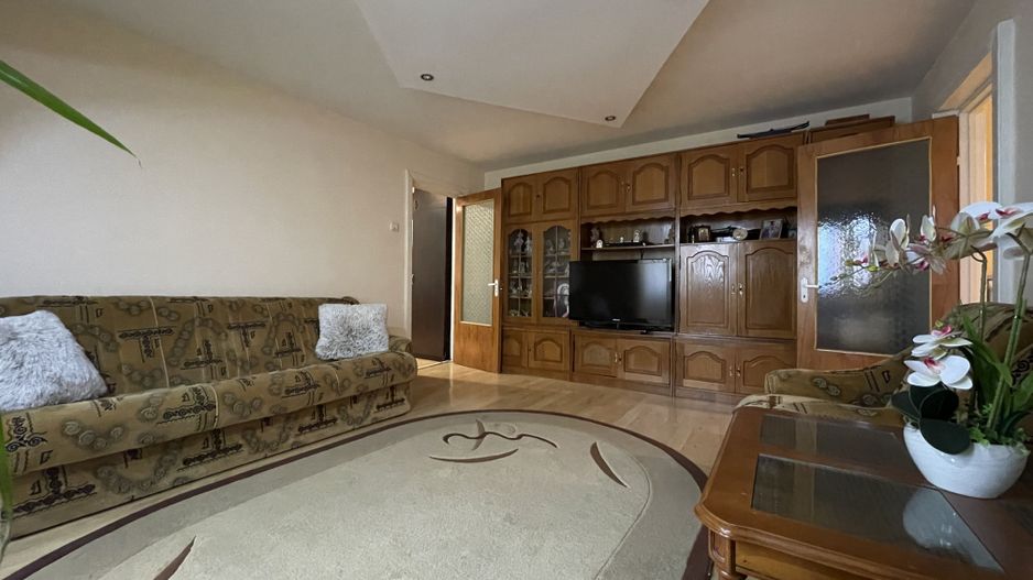 Casa Cartii - Patibar | 3 camere etaj 1 bloc izolat 2 bai mutare rapid - Poză 3