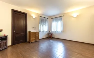 Arhitectura din Piatra si Lemn pe Malul Lacului Mogosoaia - Poză 12