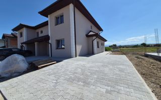 Casa tip duplex - Sura Mica - Poză 2