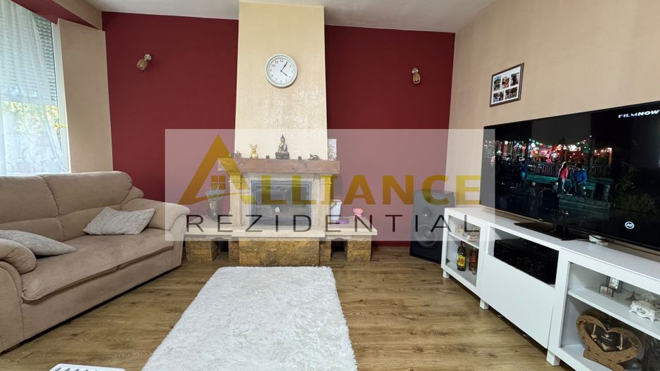 DUPLEX INTREG DE VANZARE CU TEREN 1086 MP - FRUMUSANI - Poză 3
