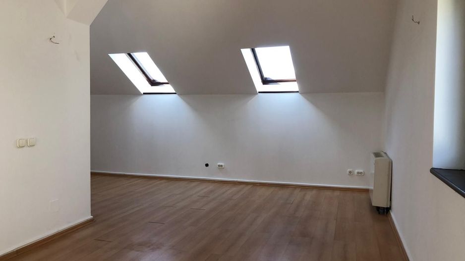 Vila 5 camere cu acces la lacul Baneasa | teren 400 mp - Poză 12